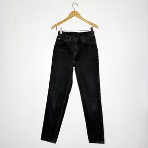 Levi’s Black 512 Slim Fit Taper Leg Vintage Jeans 1990’s Size 9
Junior